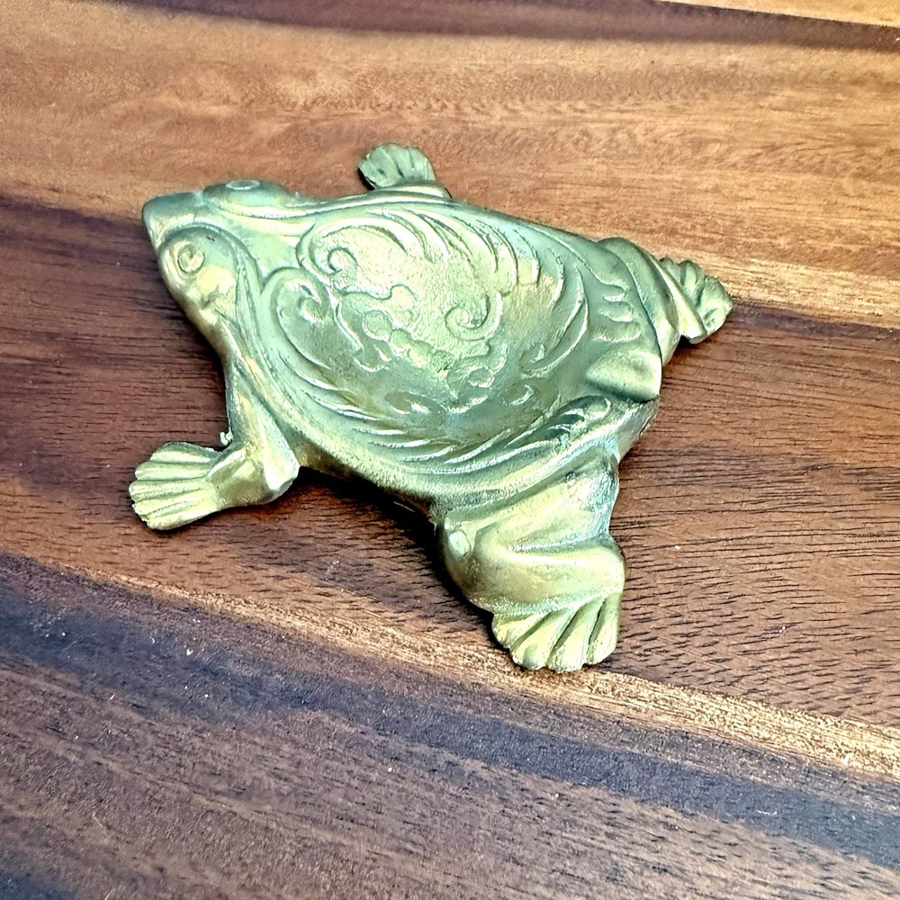 Vintage Brass Frog Ashtray Trinket Tray Taiwan 5" Figural Decor Toad Ring Dish